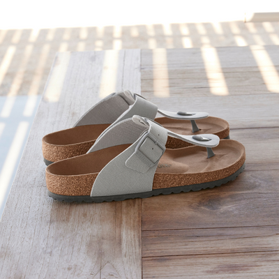 BS1024572 Medina Rivet Logo